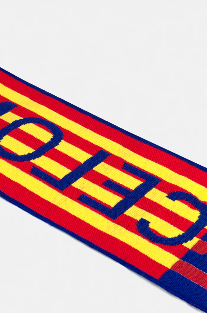 FC Barcelona reversible scarf - Image 5
