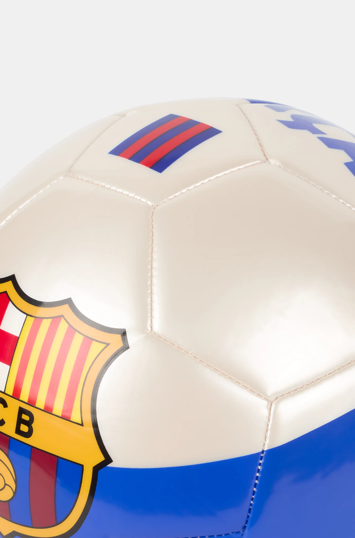 Away Kit Ball FC Barcelona - Image 4