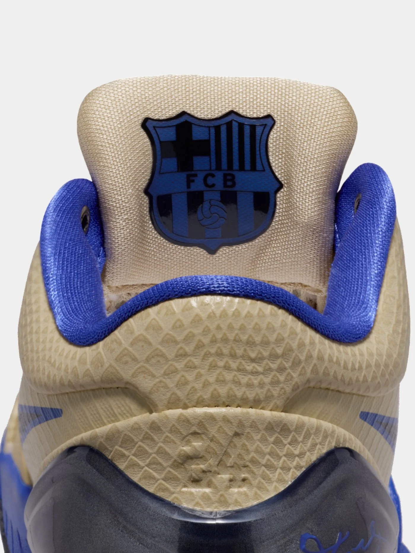 Junior Shoes FC Barcelona x Kobe Bryant Protro IV (GS) - Image 5