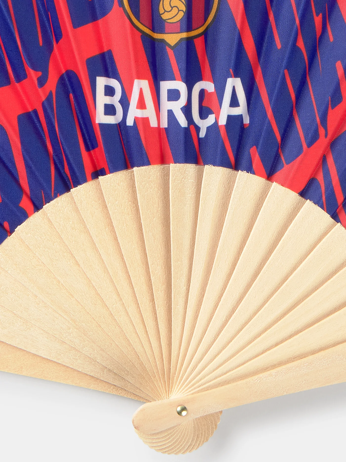 Fan with FC Barcelona shield - Image 3