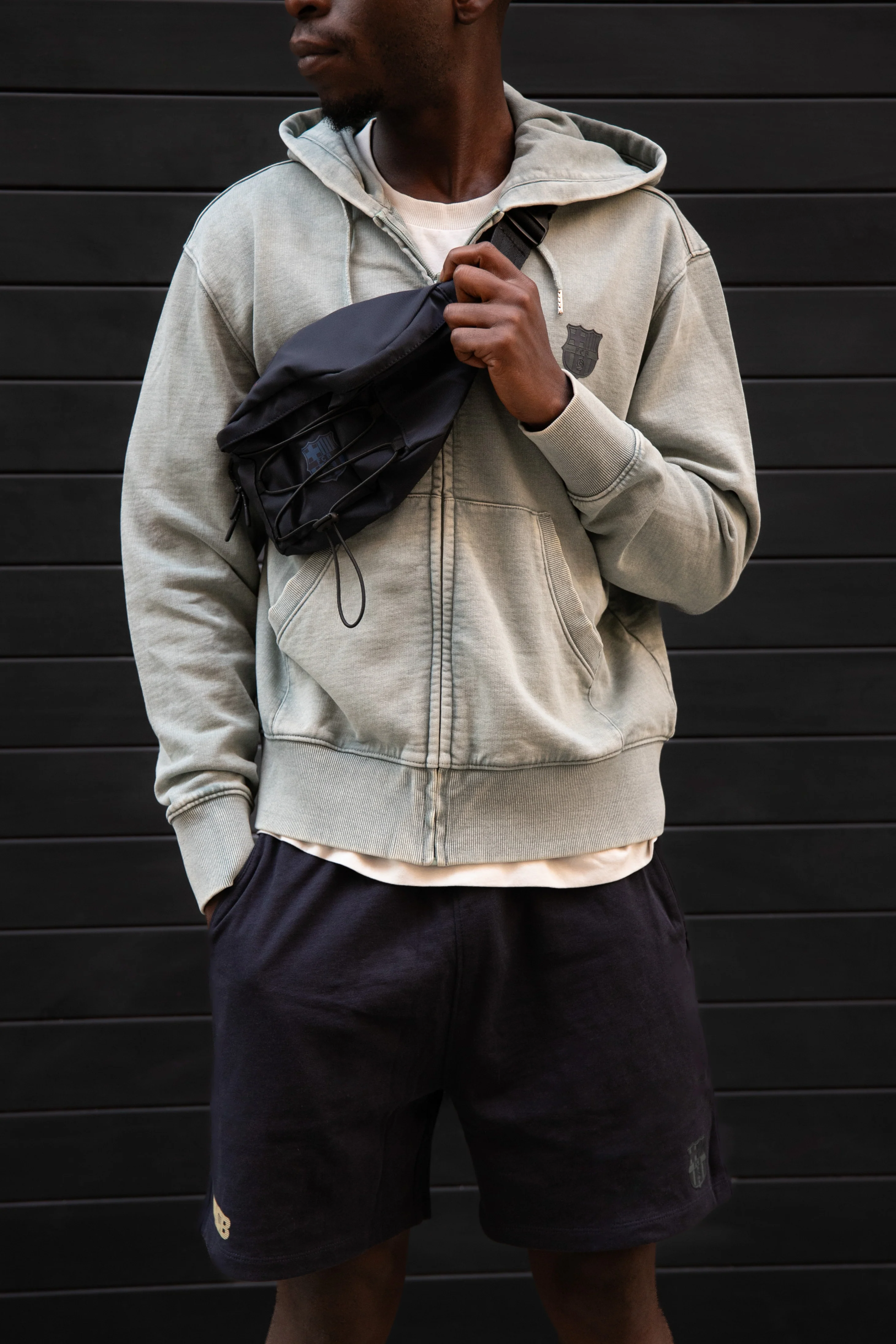Fanny Pack Navy Barça Essentials - Image 4