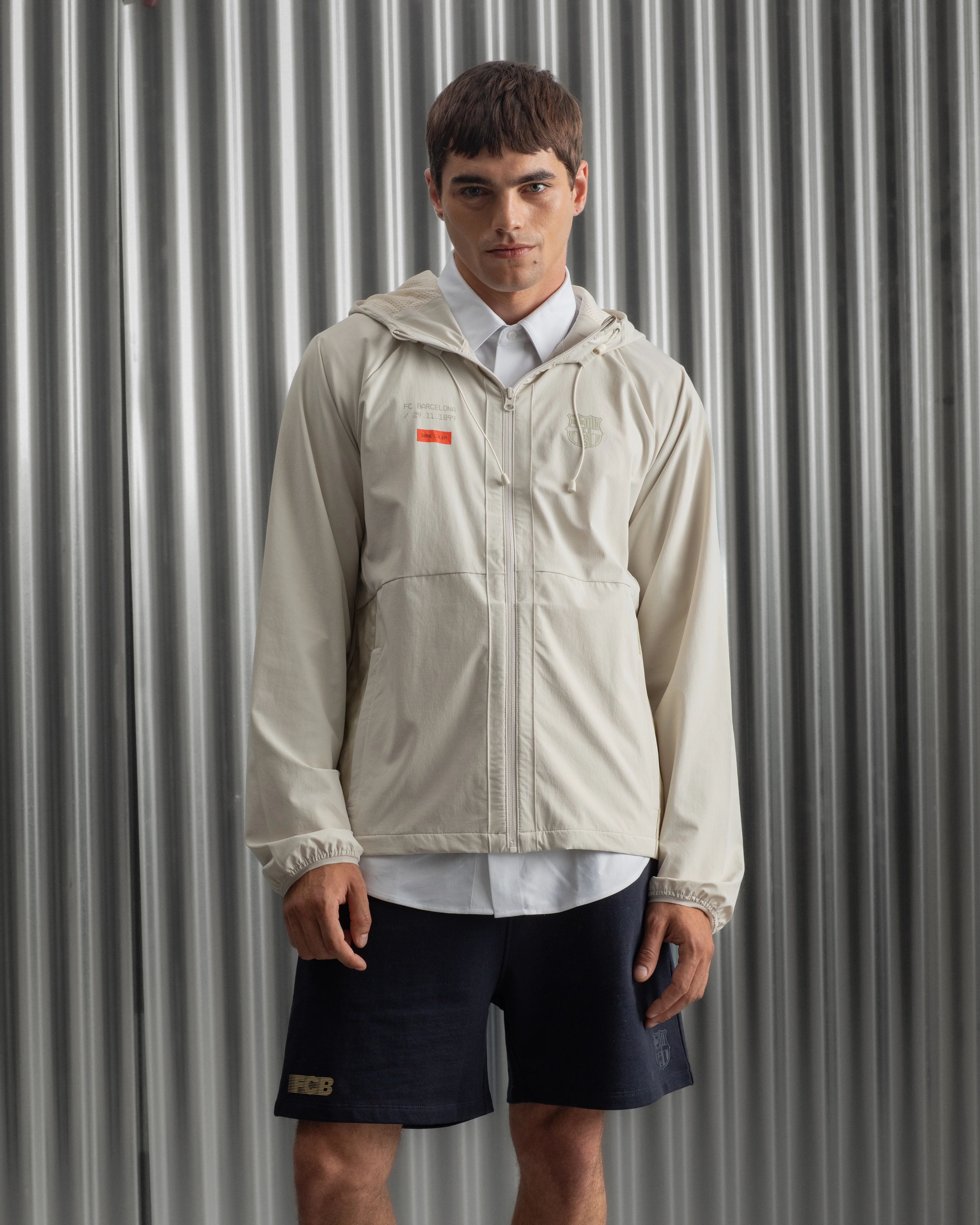 Light Jacket Pearl Barça Essentials - Image 4
