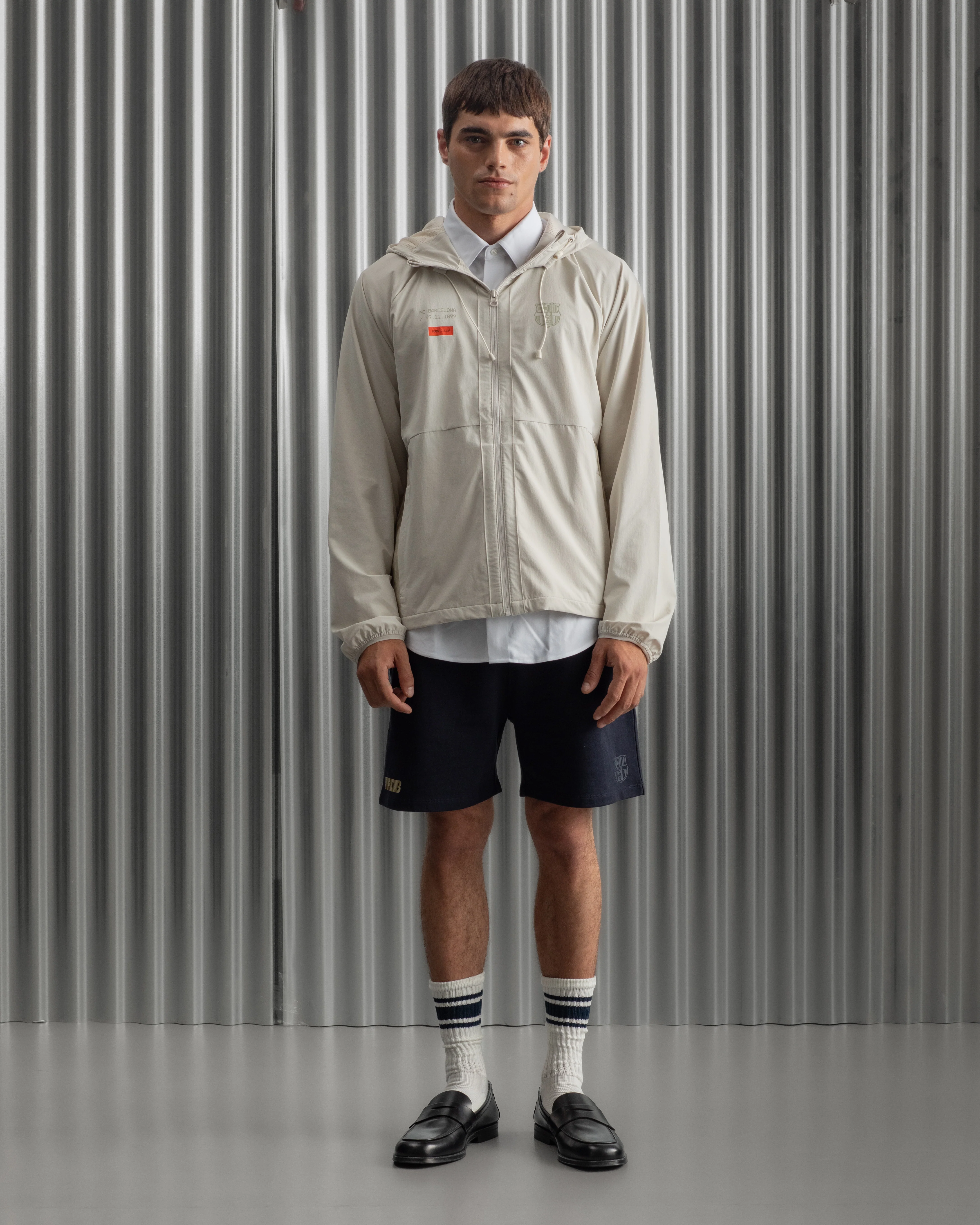 Light Jacket Pearl Barça Essentials - Image 8