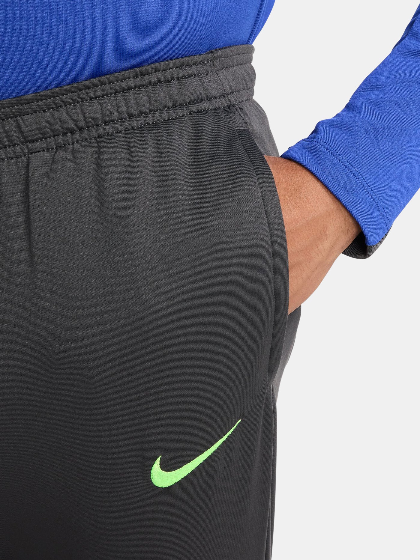 FC Barcelona Training Pants 24/25 third kit - Image 4