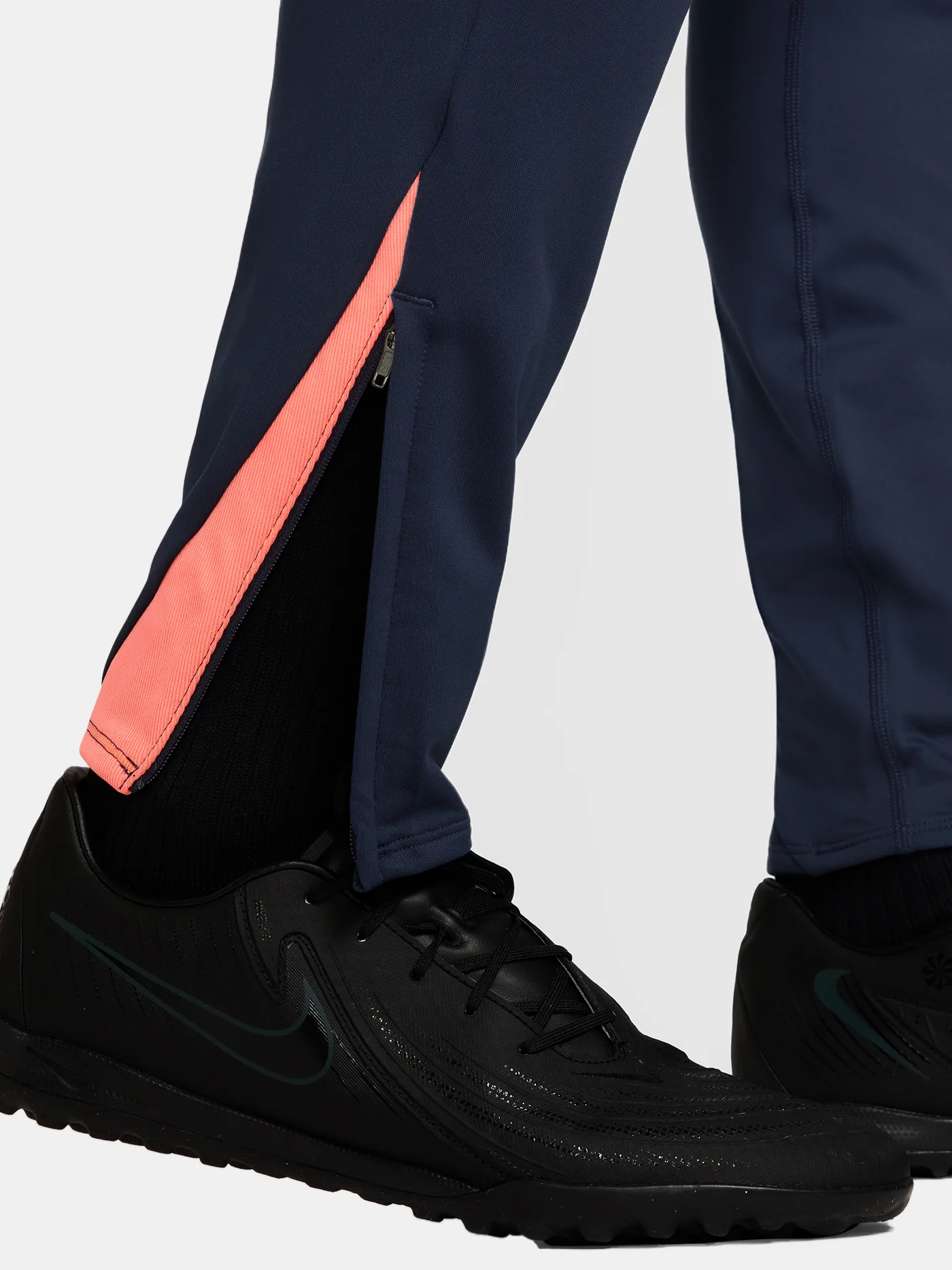 Training pants FC Barcelona T90 25/26 - Image 3