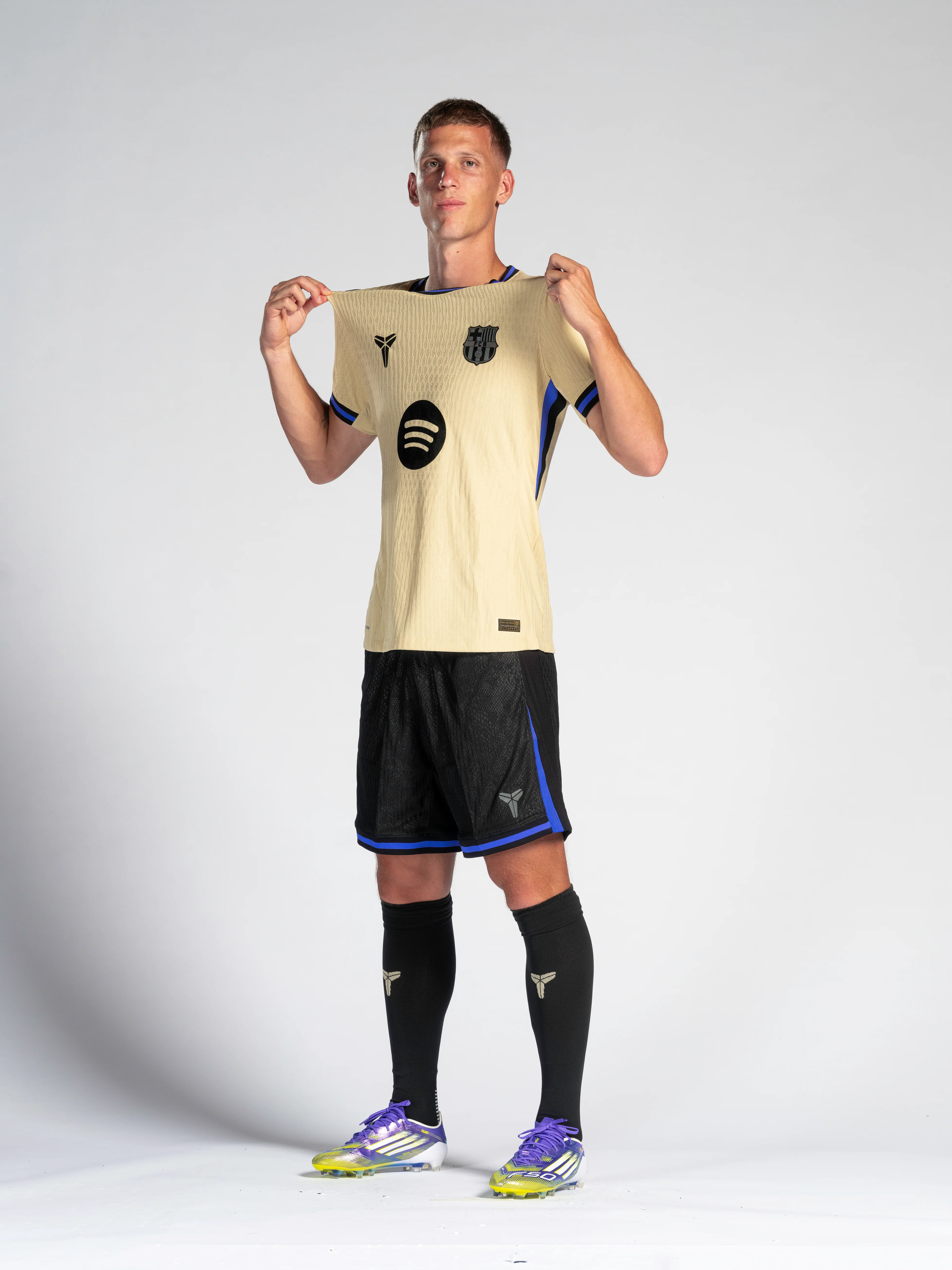 OLMO | La Liga Men's away jersey 25/26 FC Barcelona x Kobe Bryant - Player's Edition