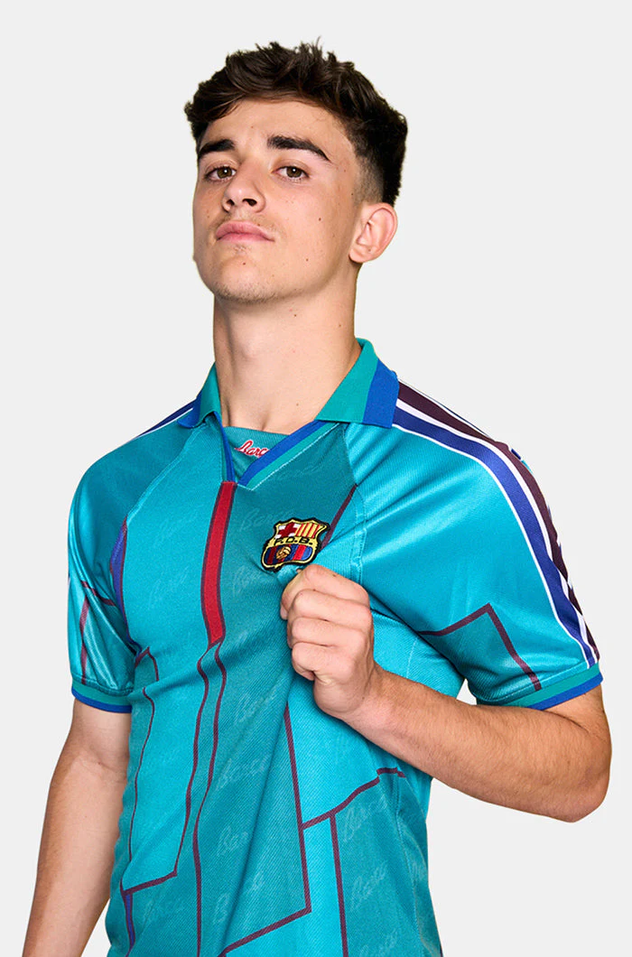 1995-97's Season Jersey - Number 9 - Image 2