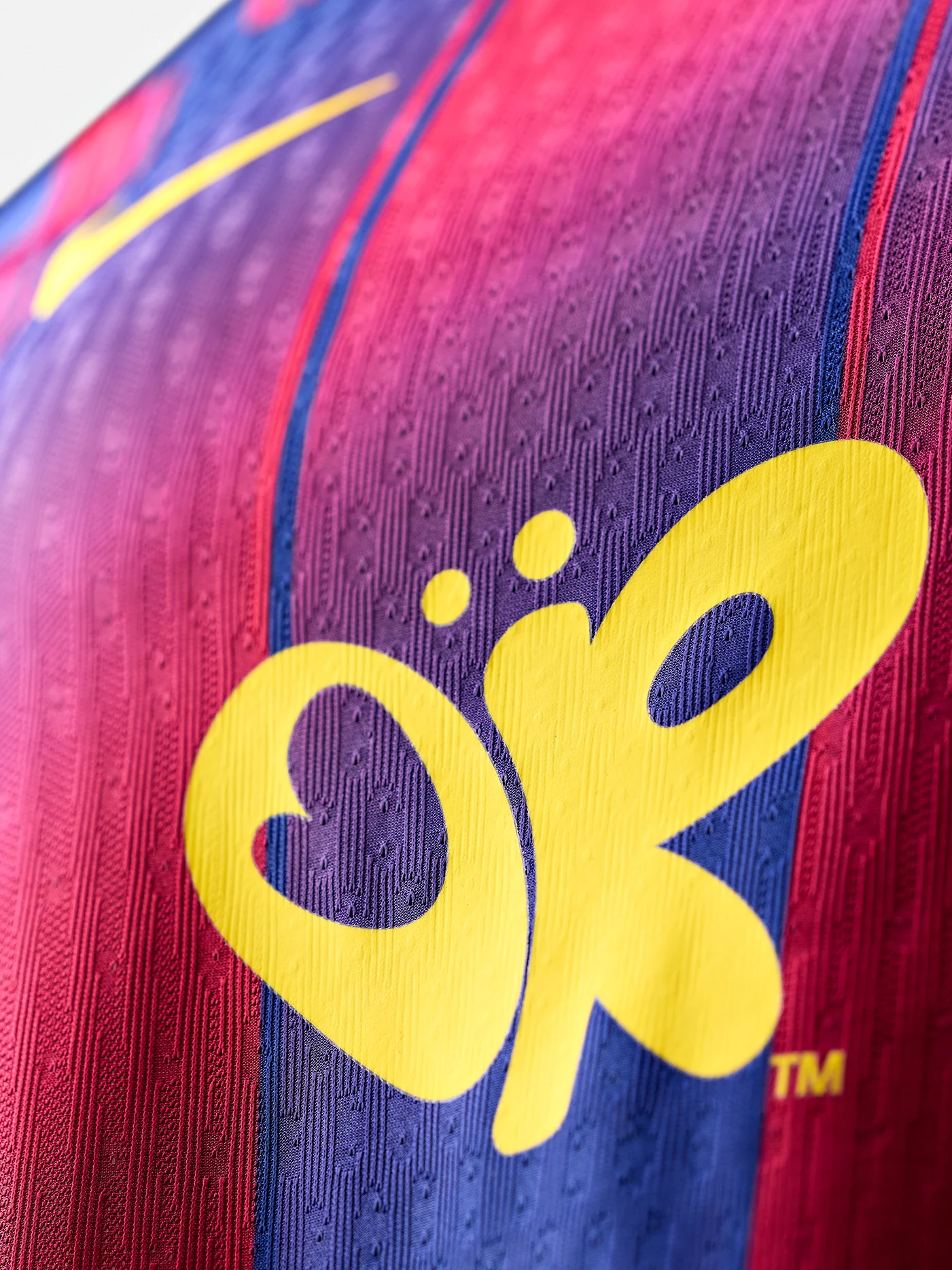 SIGNED | Limited Edition FC Barcelona x Olivia Rodrigo 25/26 men's home jersey signed by OLIVIA RODRIGO - Image 3