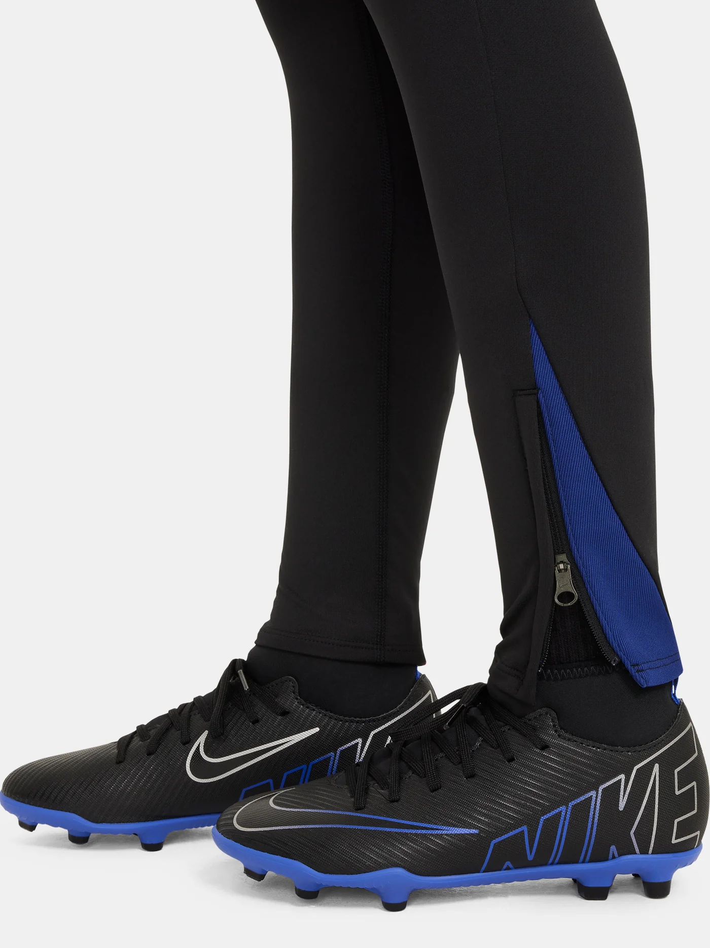Training pants FC Barcelona 24/25 - Junior - Image 10