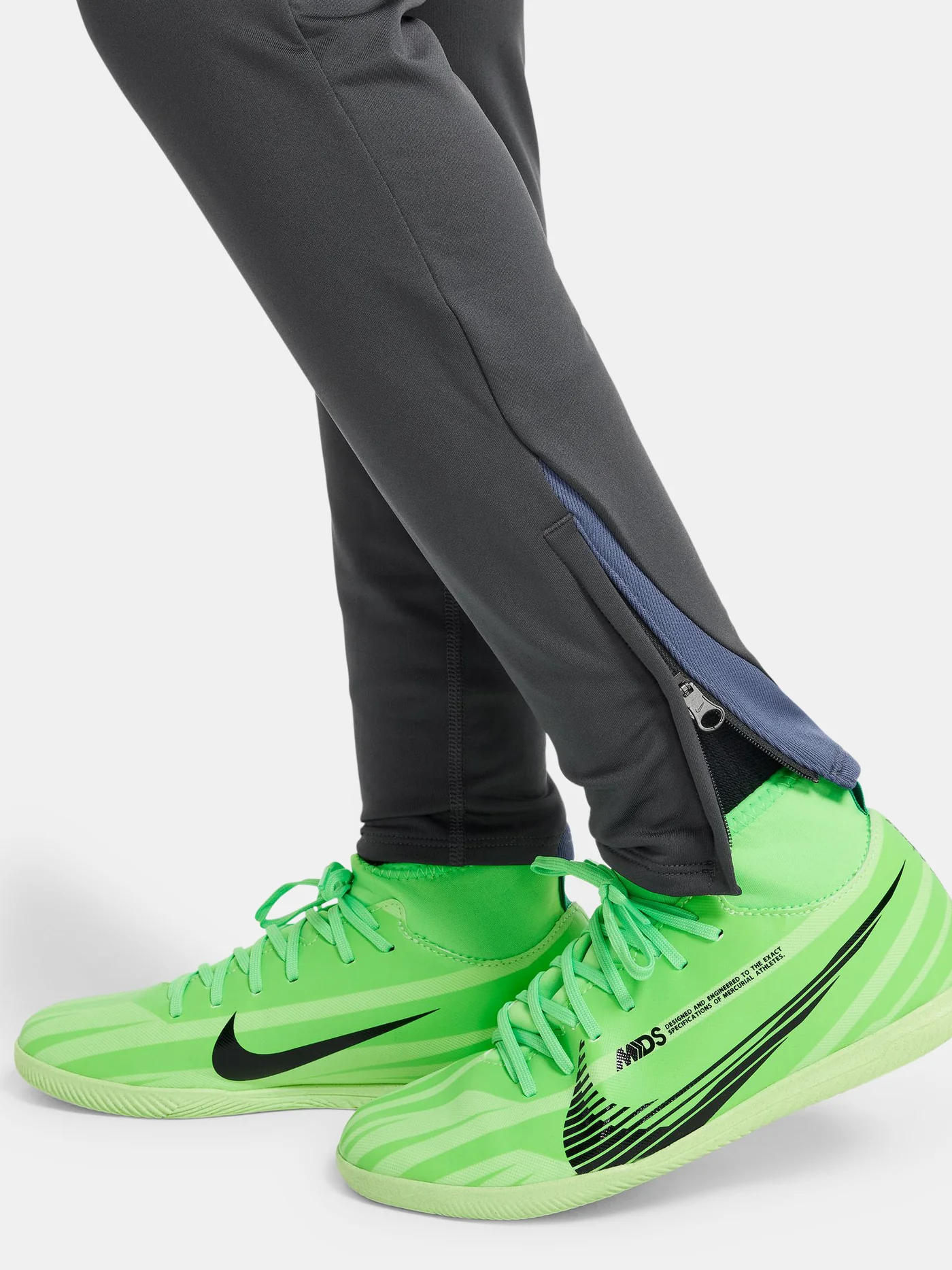 Training pants third kit FC Barcelona 24/25 - Junior - Image 6